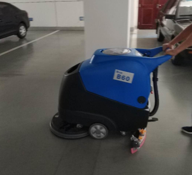天津某分局耐潔思B60手推式洗地機